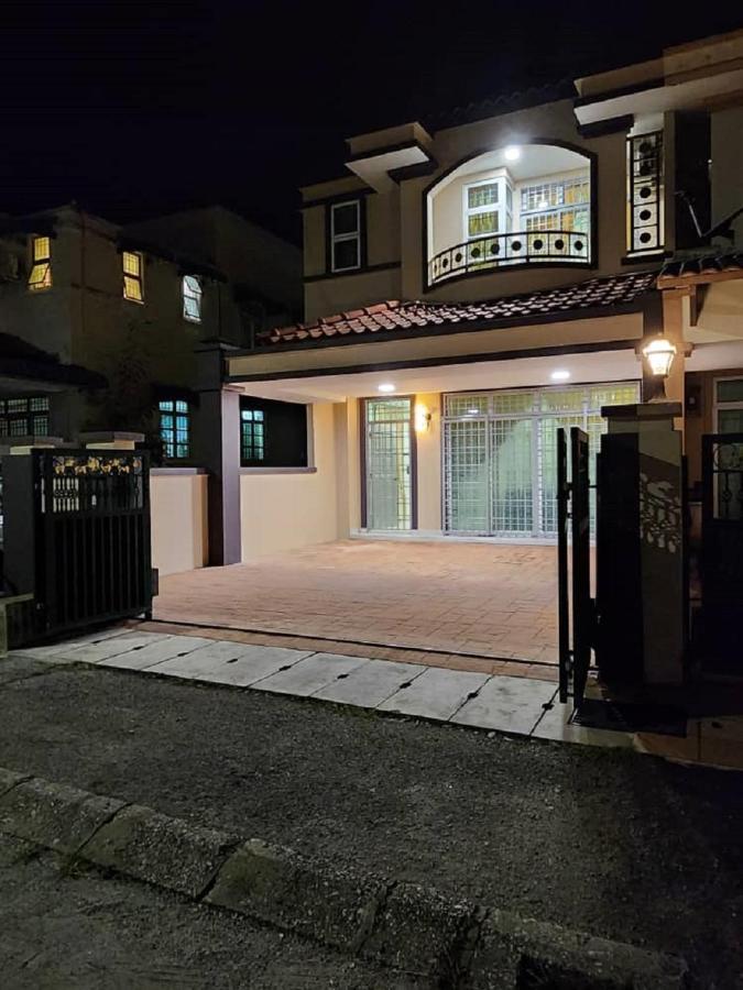 Galaxy Guest Home By Ipoh Maju Stay Exterior photo